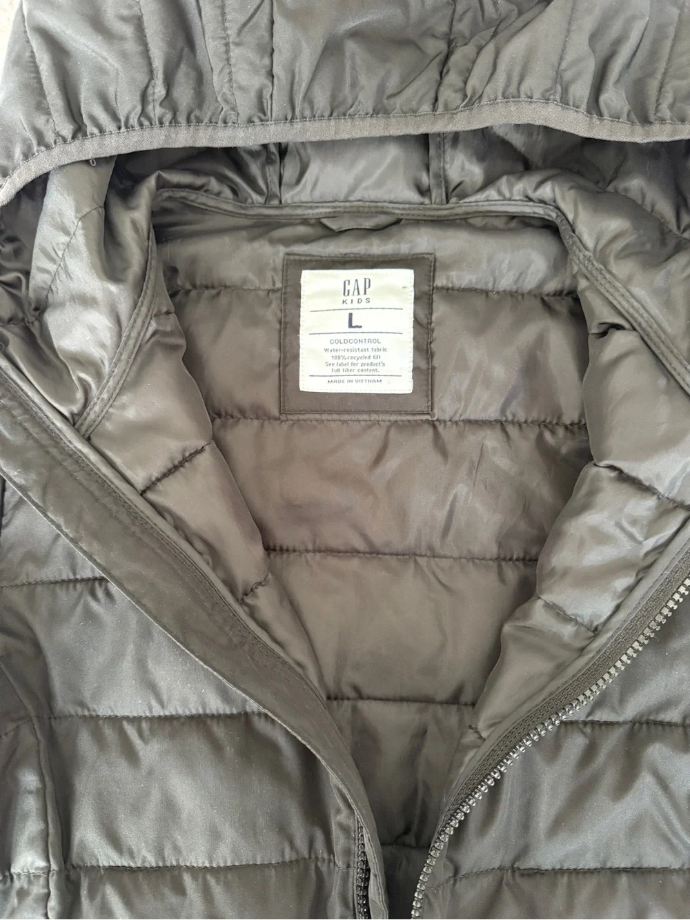 Gap Kids Recycled Lightweight PrimaLoft® Puffer Jacket – Black – Size L